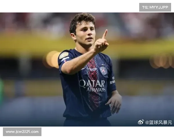 阿什拉夫破门后伤退,巴黎边卫攻防贡献关键