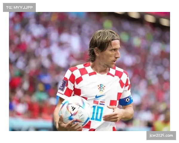 终场哨响，克罗地亚老将莫德里奇跪地掩面告别德甲？